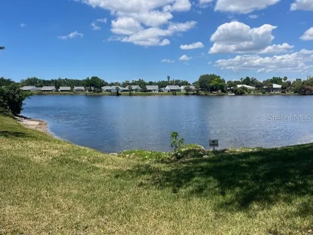 Lake view right outside lanai!