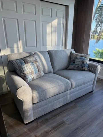 Lanai.
