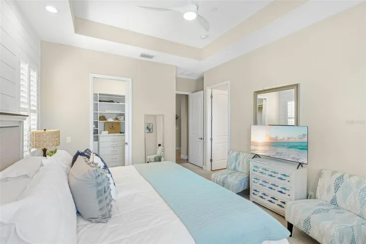 Primary suite