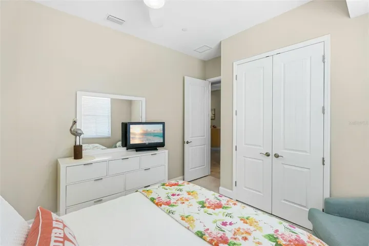 Guest bedroom