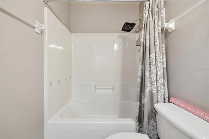 Full Bath 2