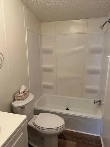 2nd Bathroom
