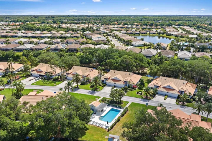 Westwoods II Community Pool