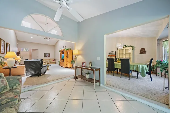 Open yet separate space to create the lifestyle of your needs!