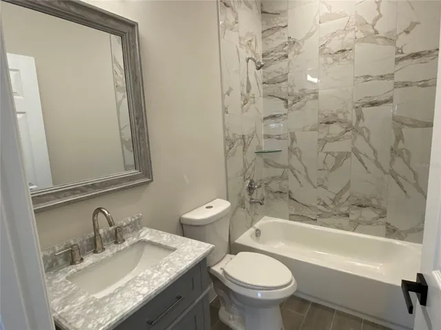 Guest Bathroom 2