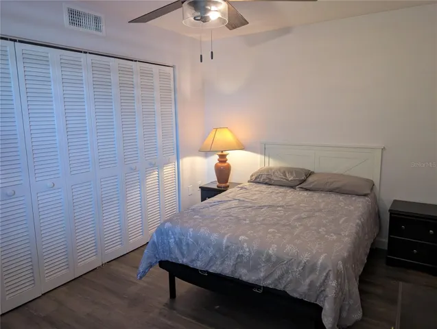 Guest bedroom
