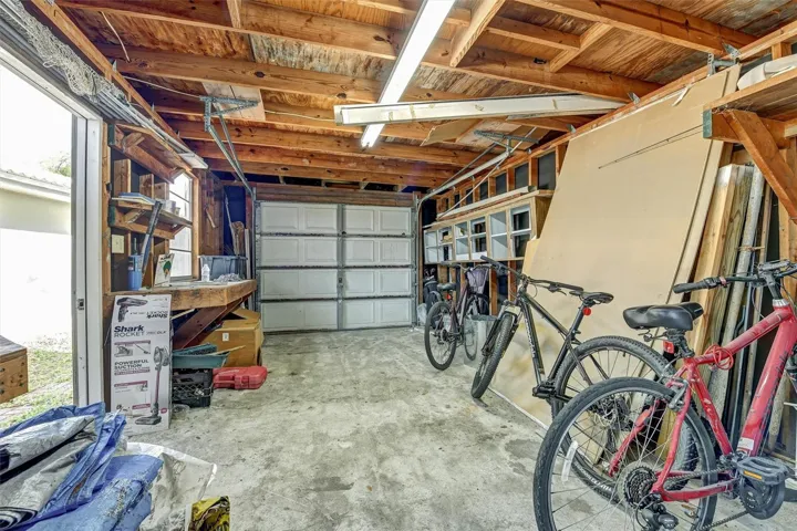 Detached workshop