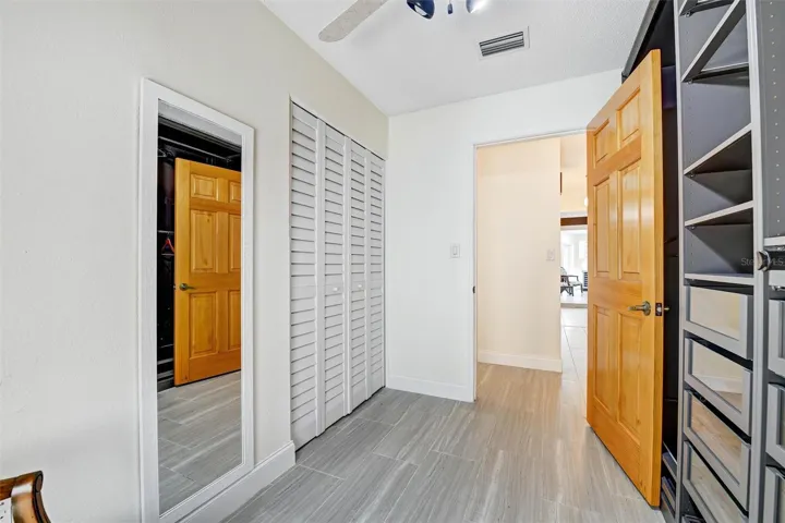 bedroom/office
