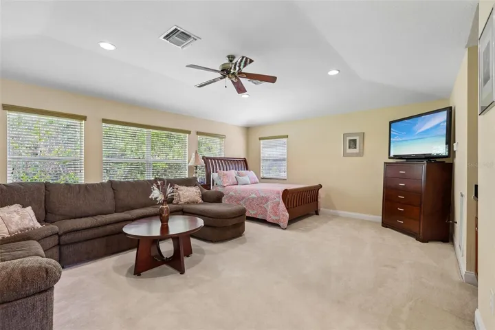 Upstairs Bonus Room