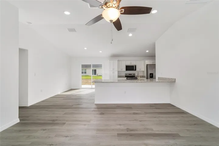 GREAT ROOM/KITCHEN