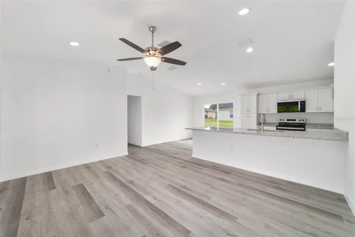 GREAT ROOM/KITCHEN AREA