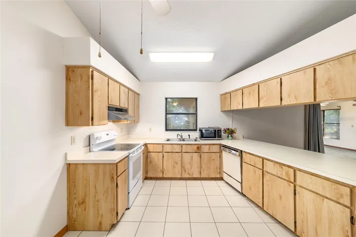 Kitchen with cozy breakfast nook