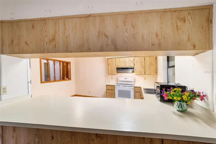 Kitchen Breakfast Bar