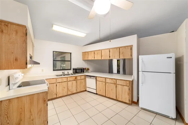 Kitchen with cozy breakfast nook