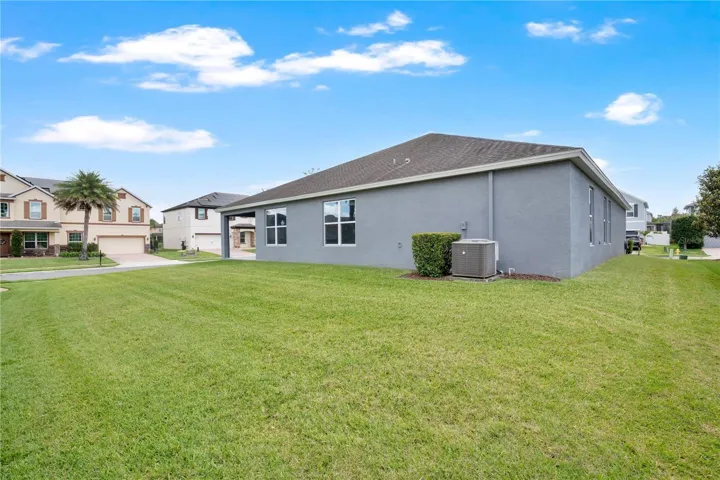 Side Yard/Corner Lot