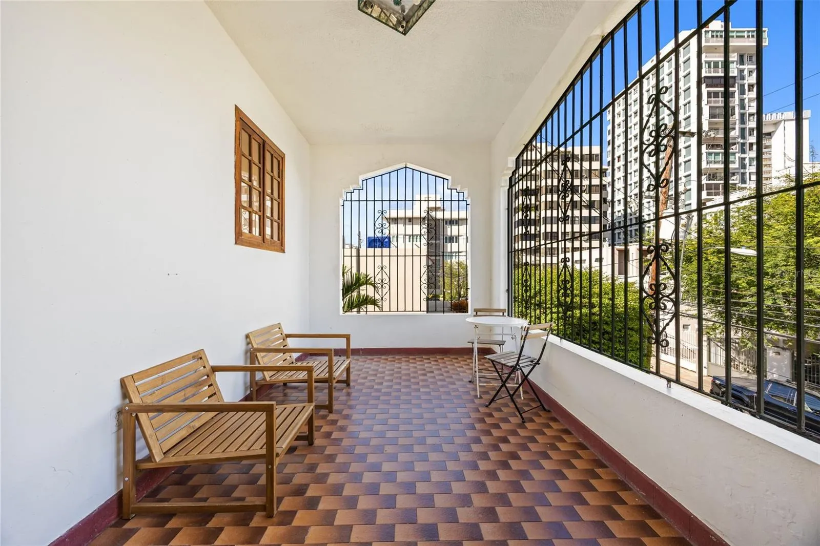 652 Hernandez Balcony 2nd Floor