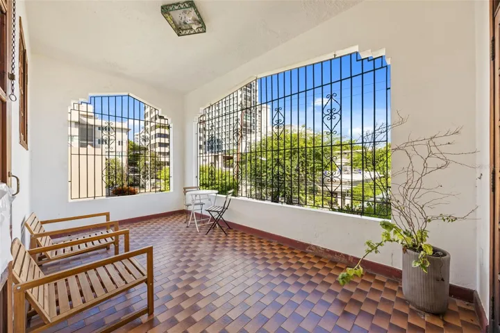 652 Hernandez Balcony 2nd Floor