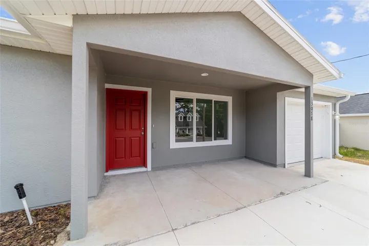 FRONT ENTRYWAY