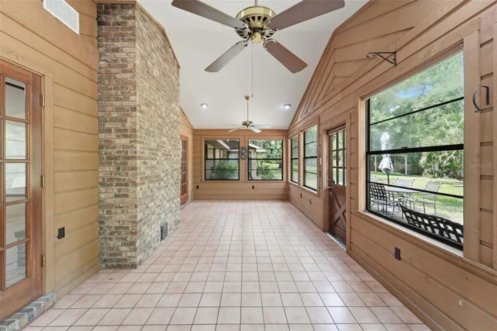 BACK ENCLOSED PATIO
