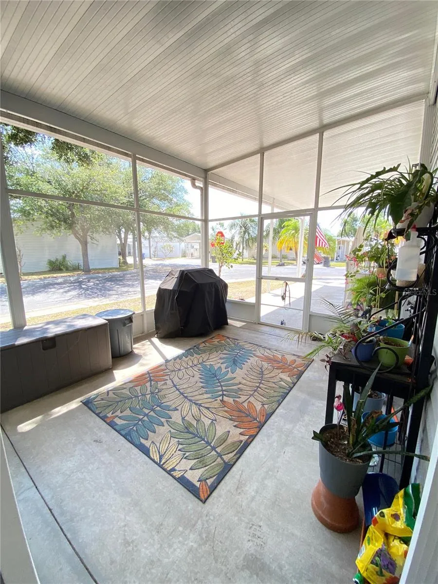 Screened Porch w/Storage