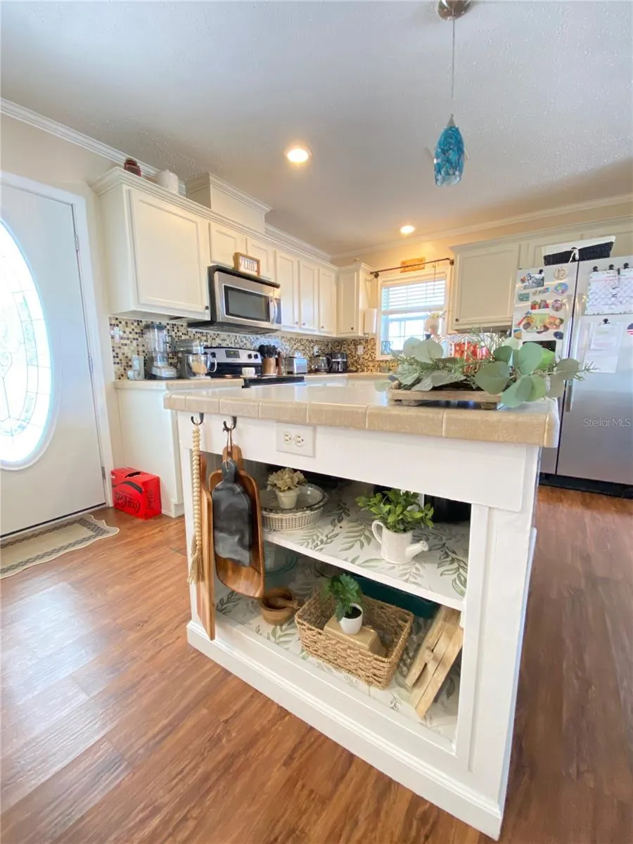 Kitchen Island