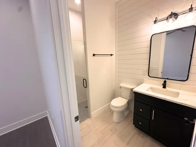 Bathroom 3 (en suite).