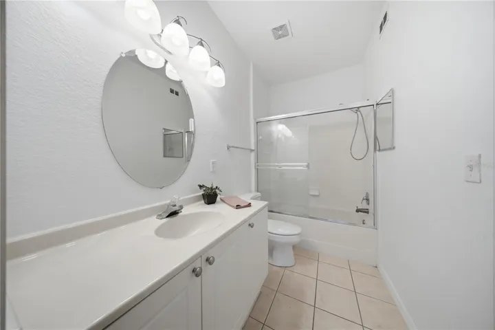 2nd en-suite bath