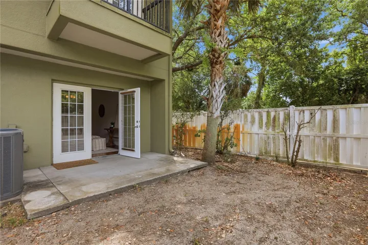 Bigger backyard for this end unit