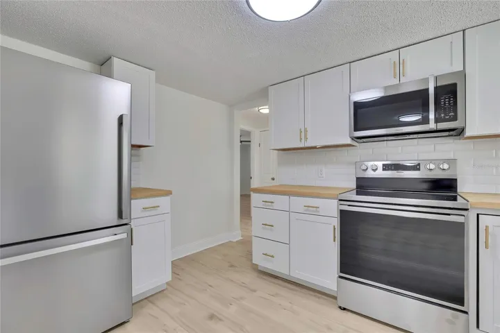 NEW KITCHEN APPLIANCES