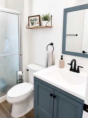 Downstairs Full Bath