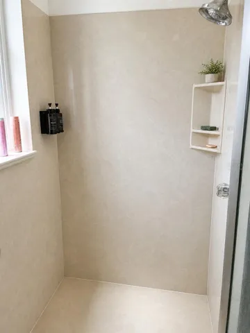 Primary ShowerVirtually Staged