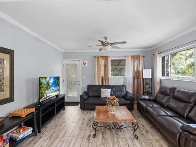 Familyroom w/large windows bring in natural light