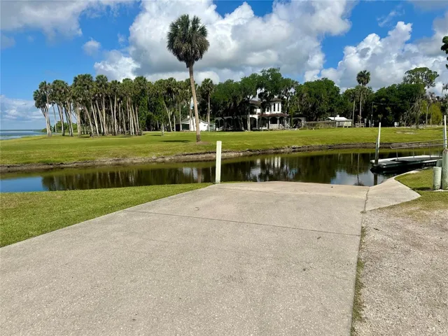 Boat ramp for Stone Island