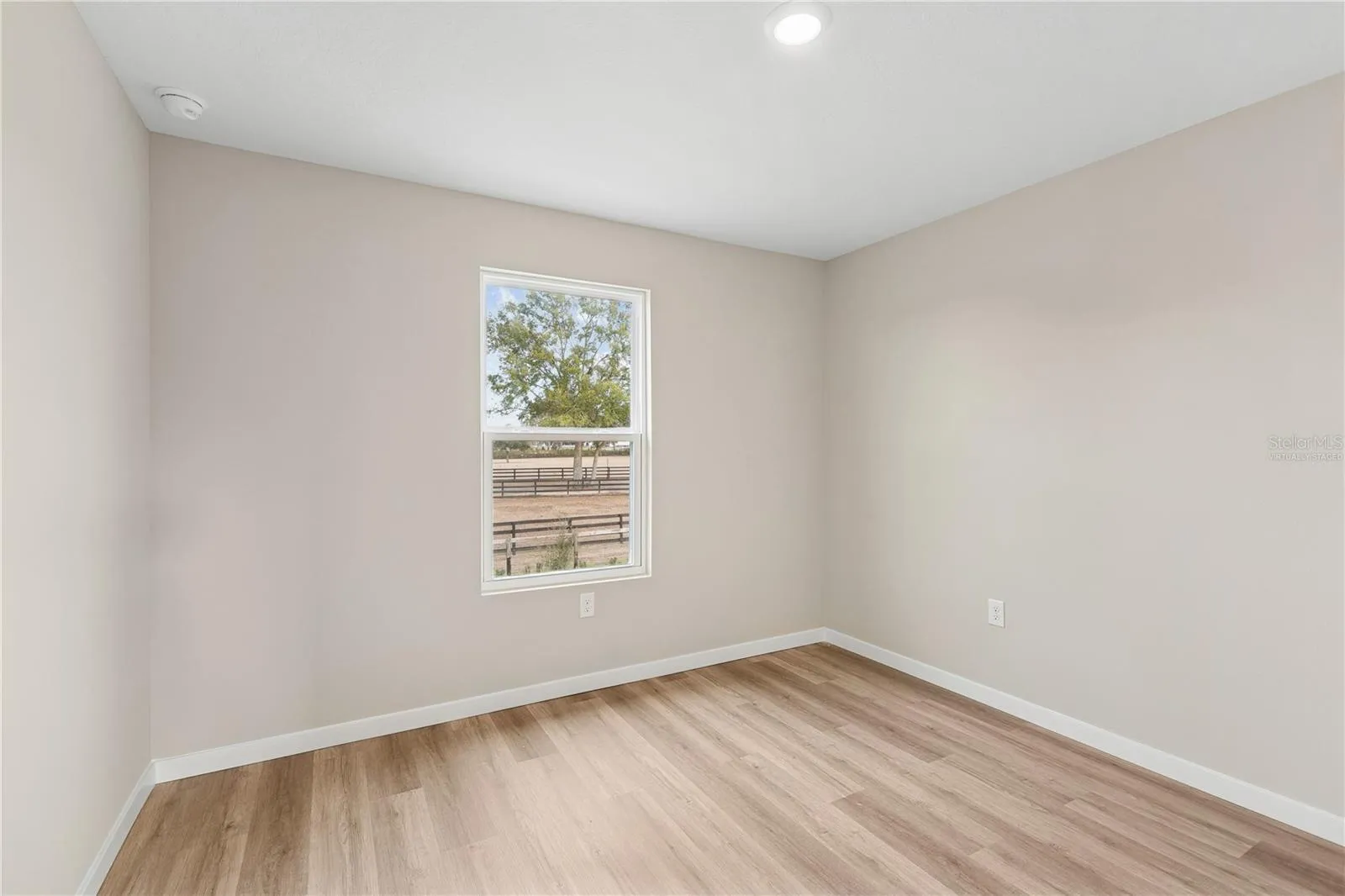 Images are of a similar model; actual home may vary