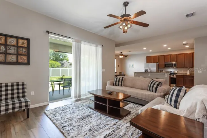 Spacious Great room for entertaining