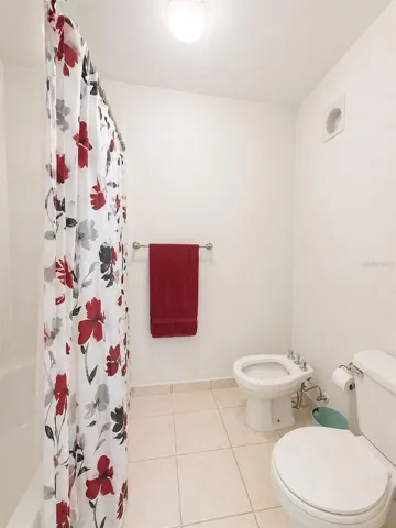 Master Bedroom - Full Bathroom