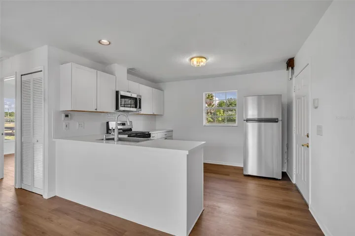 BRAND NEW kitchen with ALL NEW appliances
