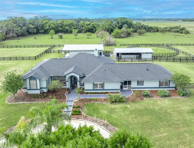 Beautiful, 5-acre hobby farm- GREAT location!!