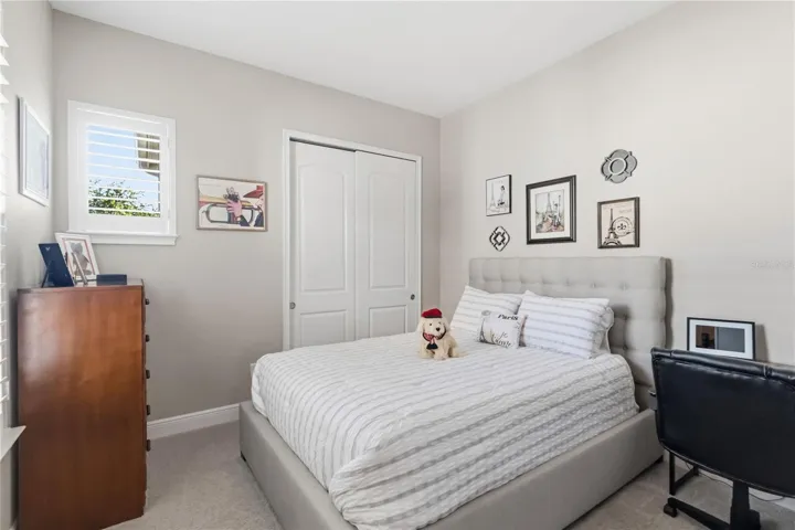 Secondary bedroom