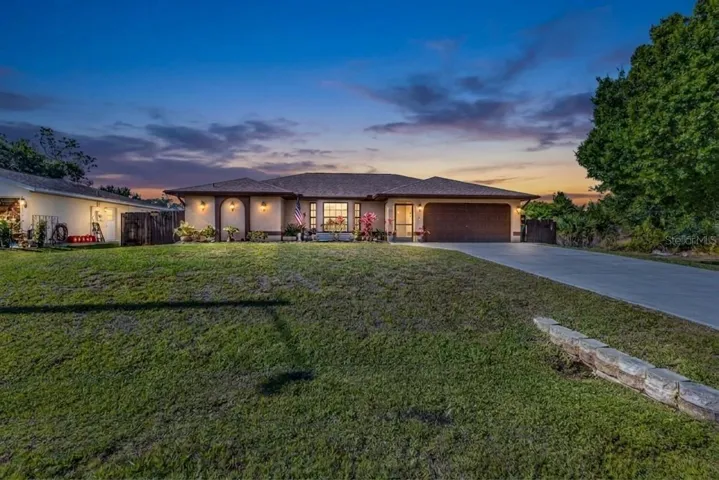 BEAUTIFUL CURB APPEAL