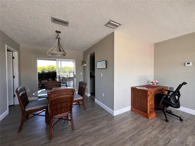 living rm & dining plus