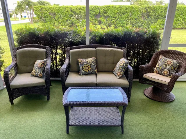 Screened patio