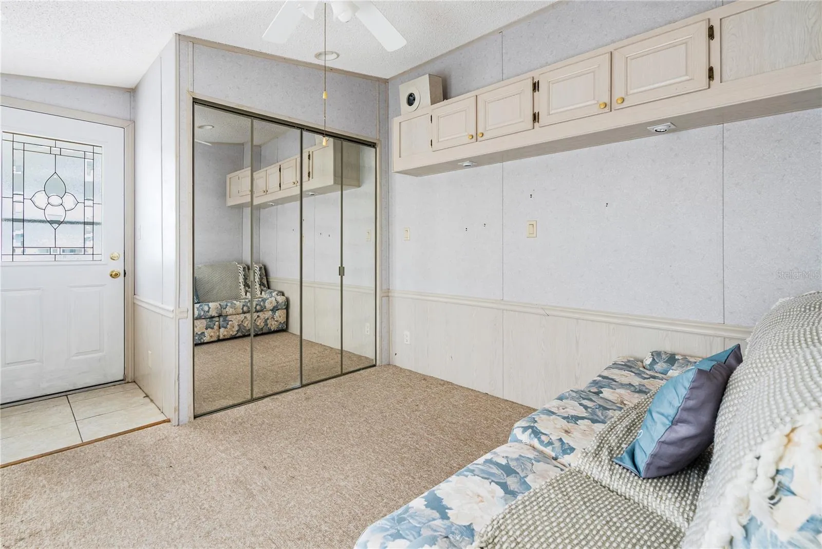 Reception room/bonus room can easily be adapted into second bedroom