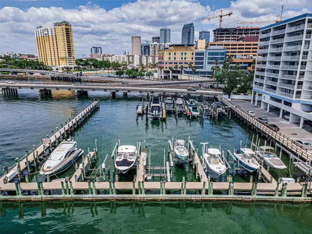 Private community marina