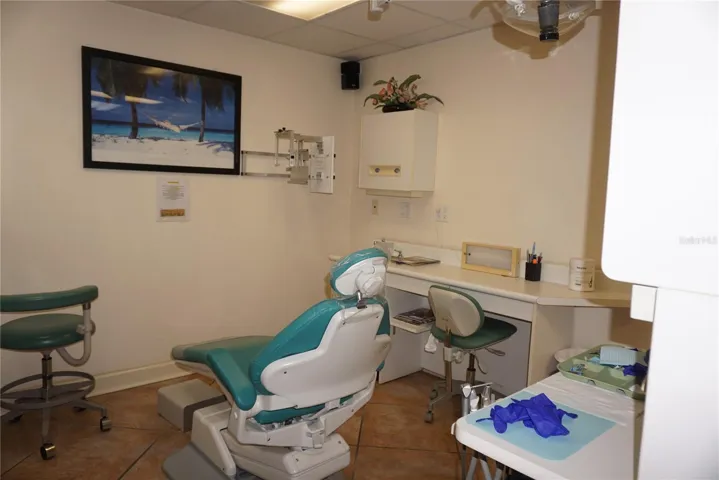 Dental chair