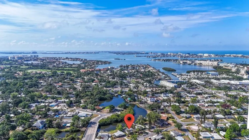 Waterway access to Boca Ciega Bay
