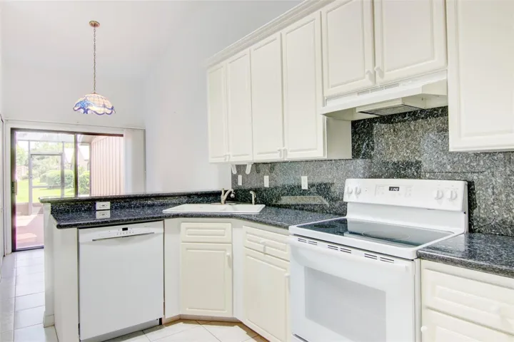 Granite Countertops | Pantry