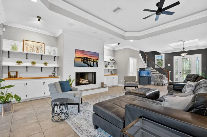 Living room, built-in shelving/storage