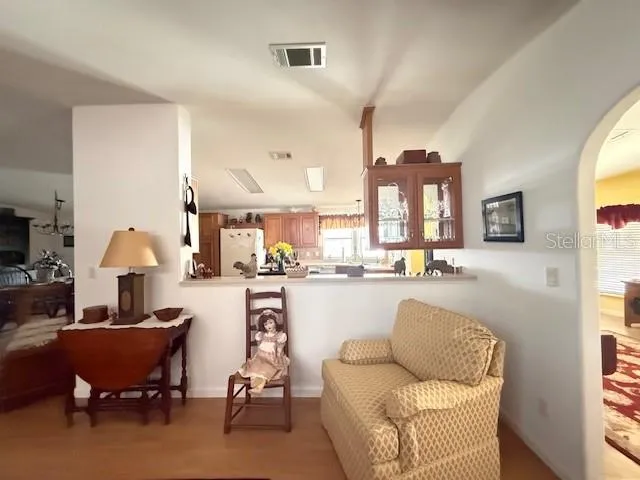 LIVING INTO KITCHEN