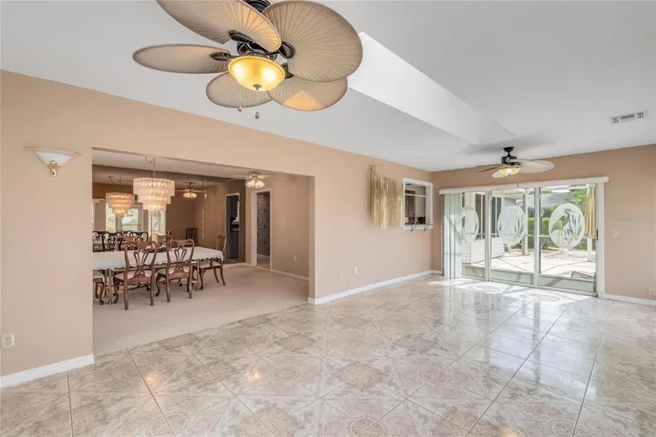 Enclosed Family/Florida Room